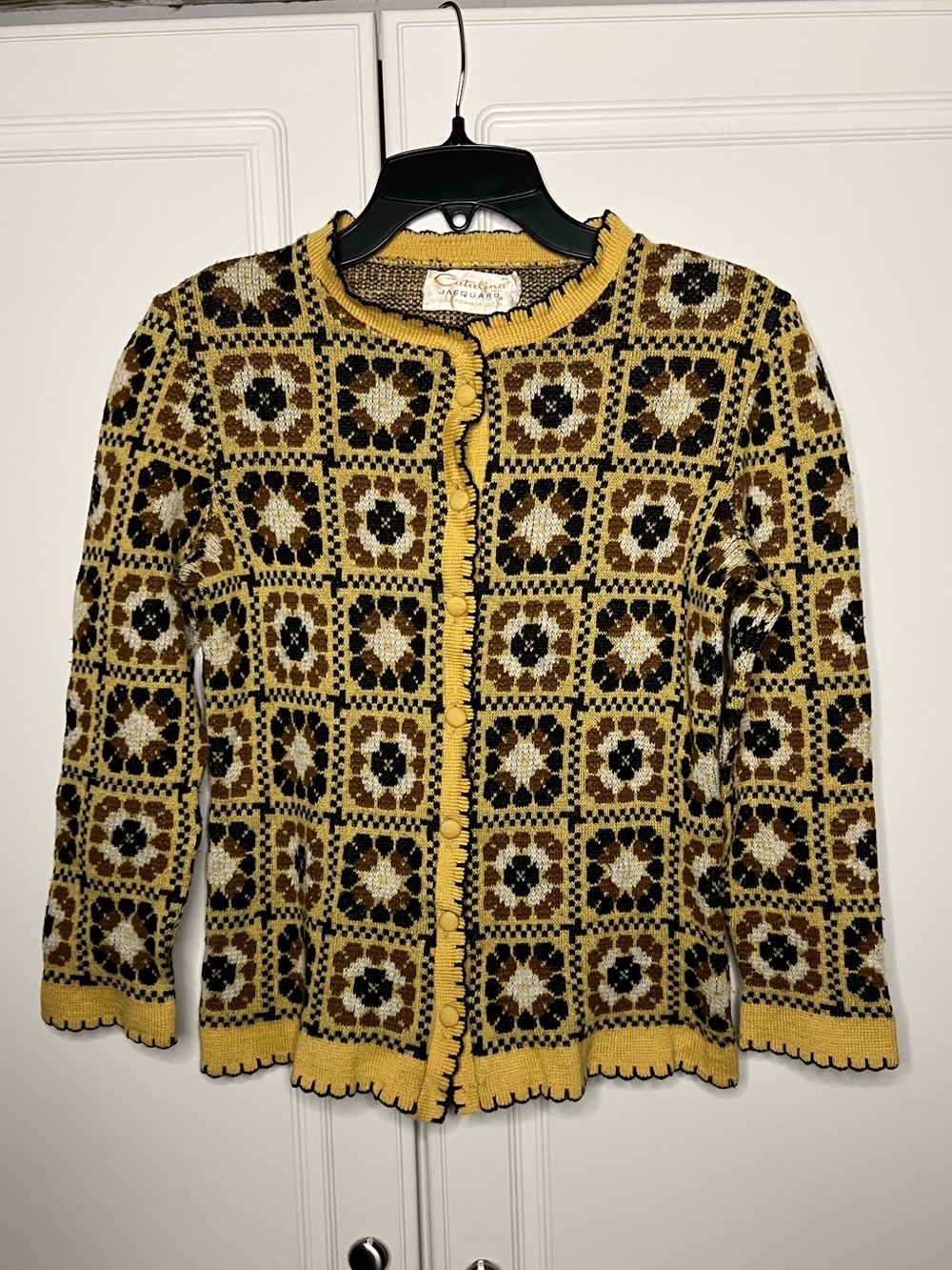 Vintage 70s 100% Virgin Wool Granny Square Sweater
